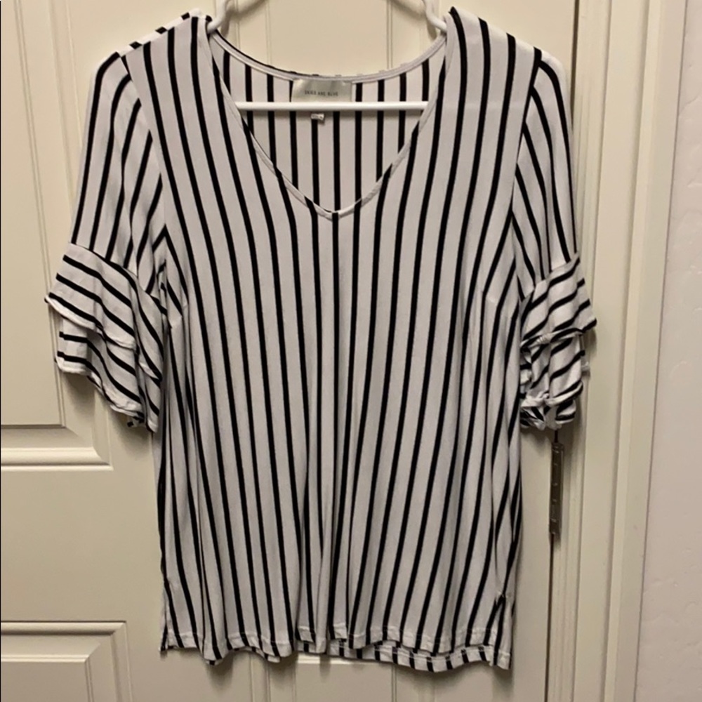 Evereve skies are blue vertical stripe shirt